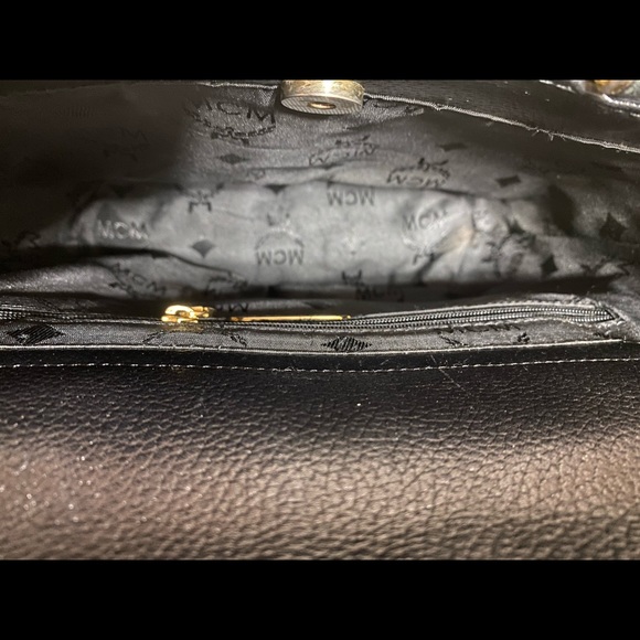 AUTHENTIC MCM MINI LEATHER HANDBAG - Picture 6 of 16